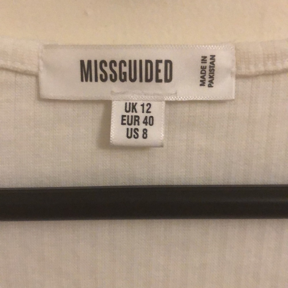 Missguided White Notch Neck Short Sleeve Ribbed Bodysuit - Picture 3 of 5